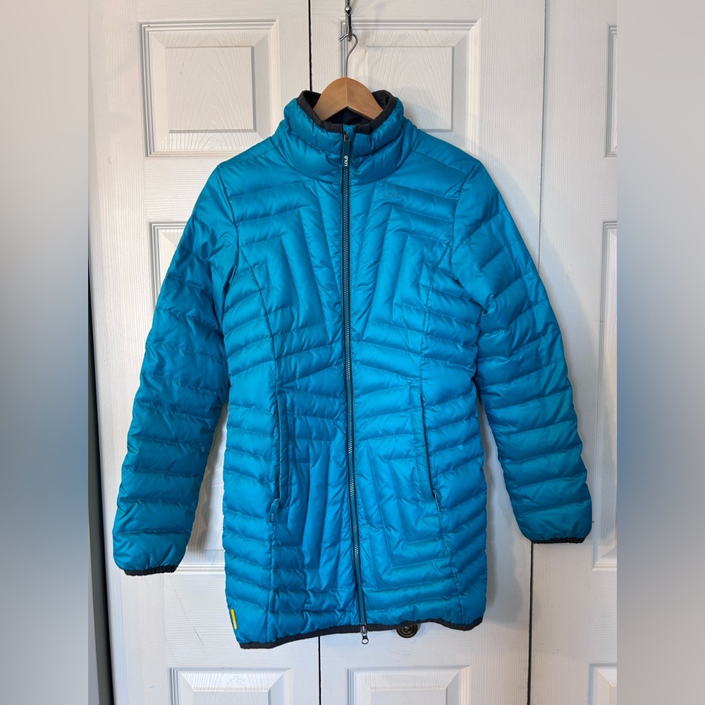 Blue women’s down puffer jacket.